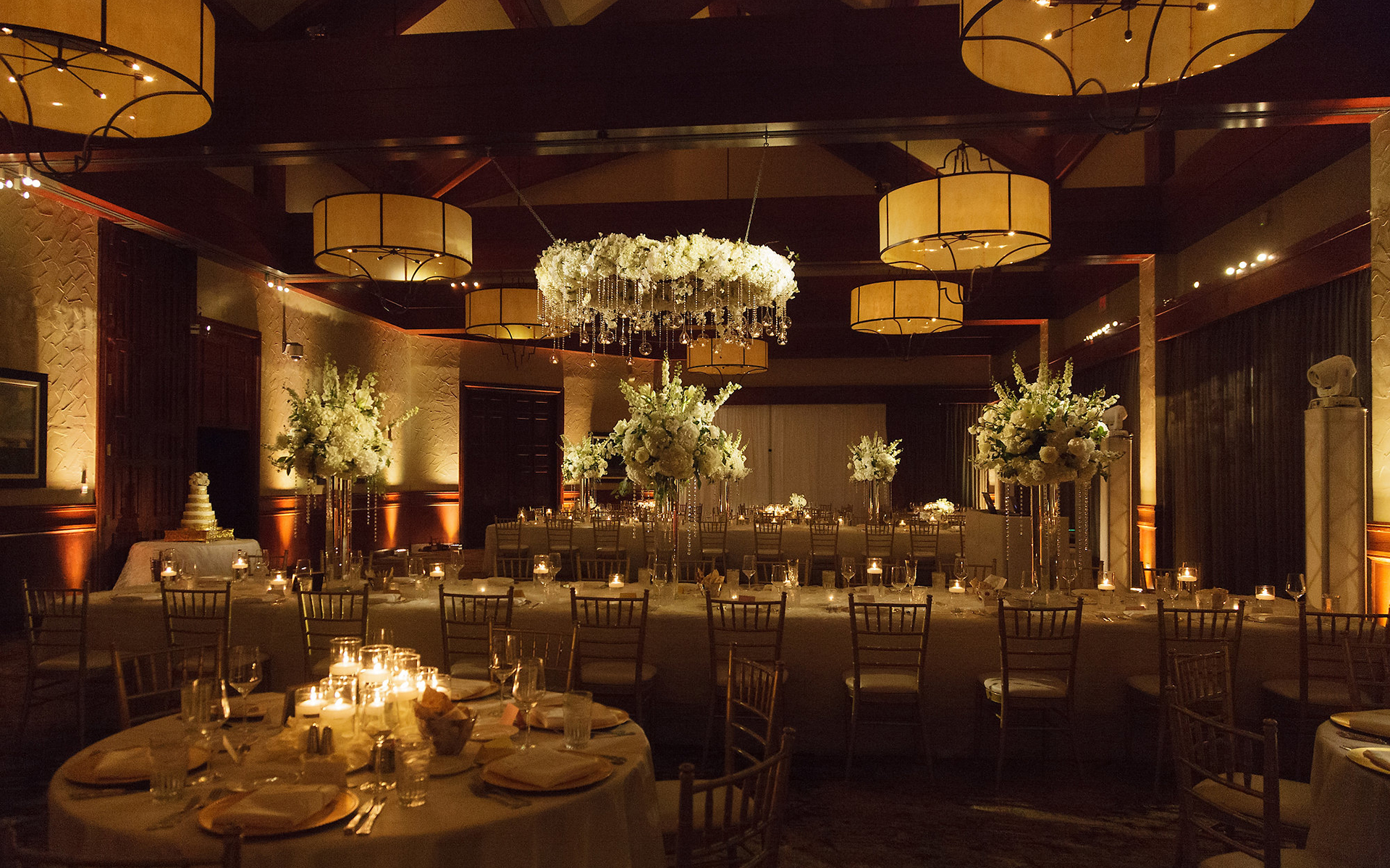 Elegant Wedding Set Gleneagles